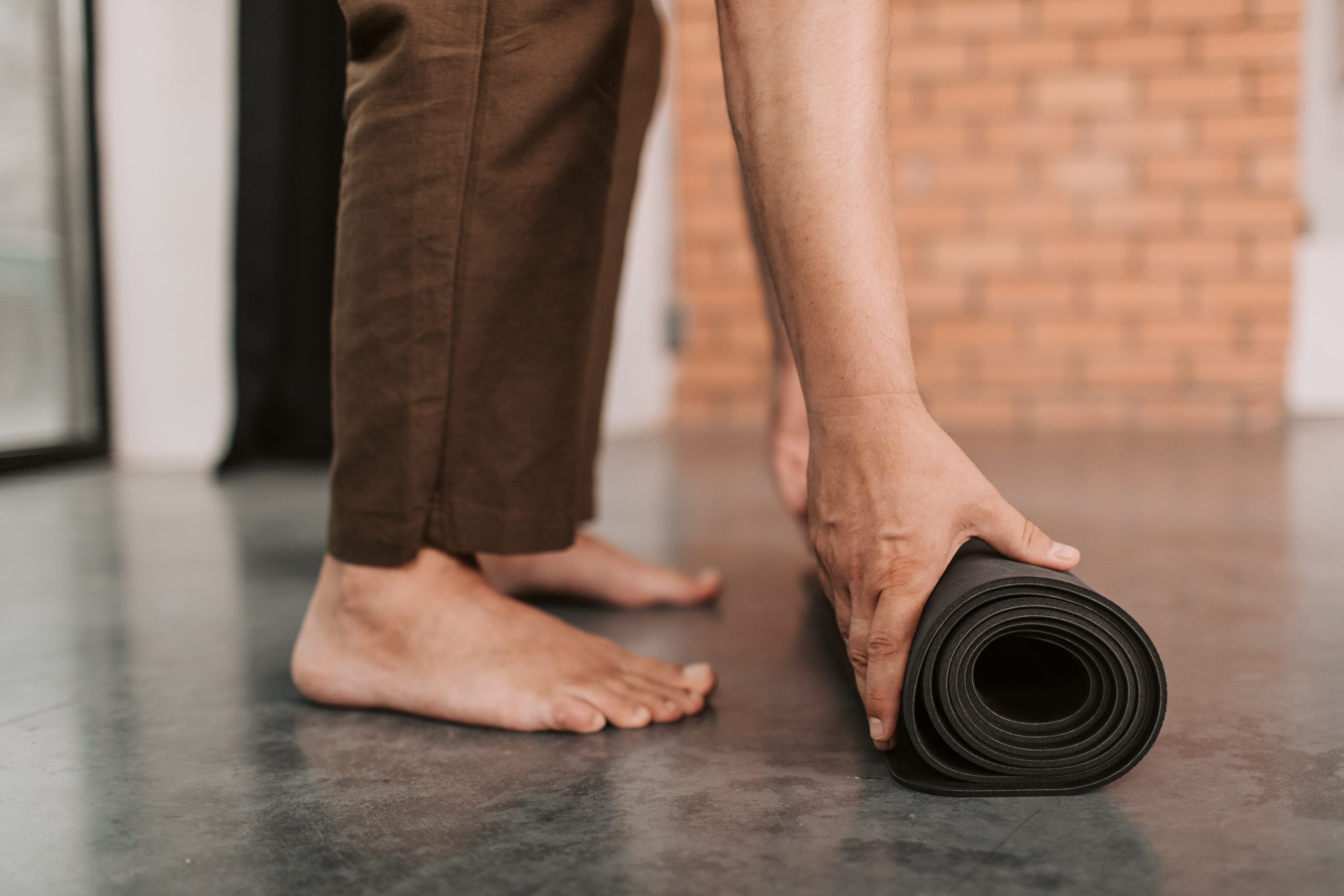 verlegen Tenen kop Why the thickness of your yoga mat matters | Man Body Spirit